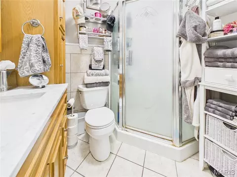 Bath - 606 Sheridan Dr, Chaffee, MO 63740 photo 2 of 4