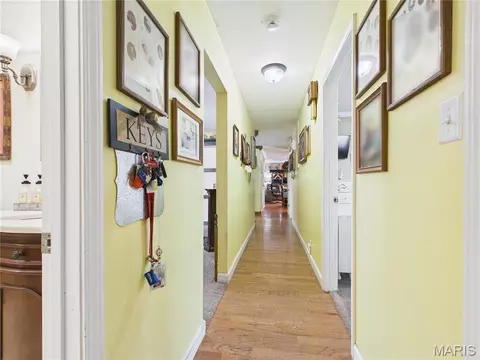 Entry Way - 606 Sheridan Dr, Chaffee, MO 63740 photo 7 of 8