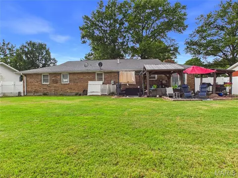 Exterior - 606 Sheridan Dr, Chaffee, MO 63740 photo 14 of 15