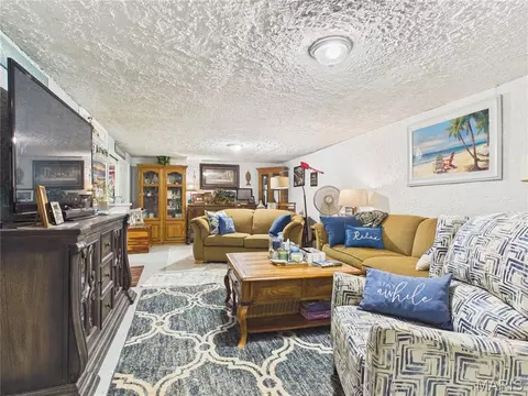 Living - 606 Sheridan Dr, Chaffee, MO 63740 photo 2 of 4