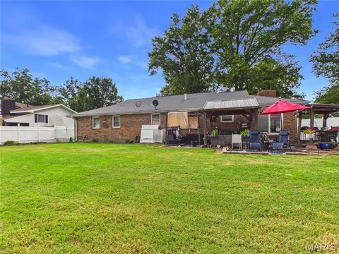 Exterior - 606 Sheridan Dr, Chaffee, MO 63740 photo 13 of 15