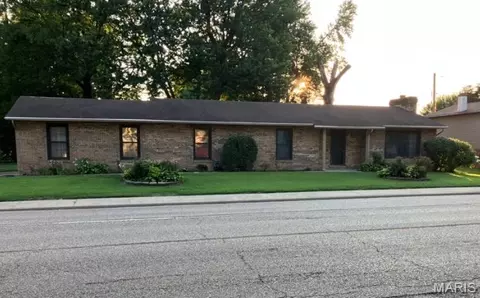 3313 Maryville Rd, Granite City, IL 62040