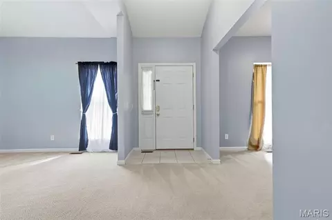 Entry Way - 420 Bittersweet Dr, O'fallon, MO 63366 photo 1 of 2