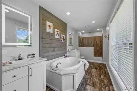 Bath - 4545 Buckeye School Rd, Festus, MO 63028 photo 1 of 1