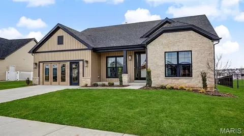312 Summer Glen Ln, Saint Charles, MO 63301