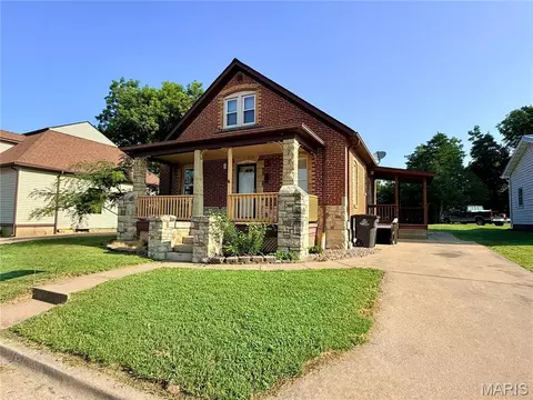 513 S Shelby St, Perryville, MO 63775