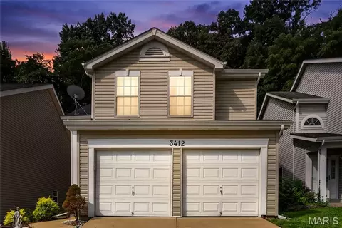 3412 Charleston Place Ct, Manchester, MO 63088