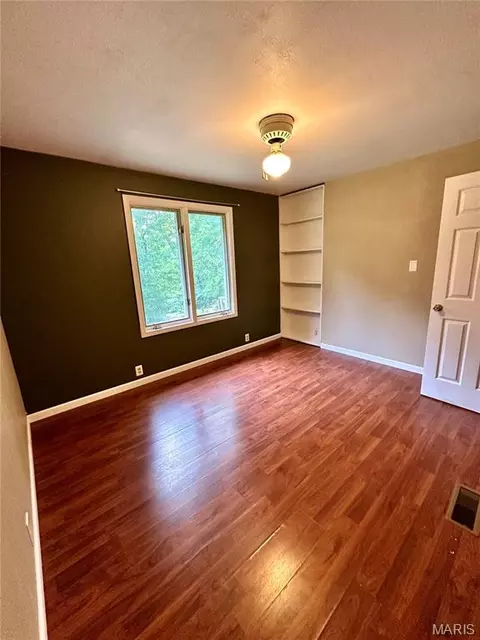 Bedroom - 7002 Highway Yy, Washington, MO 63090 photo 1 of 1