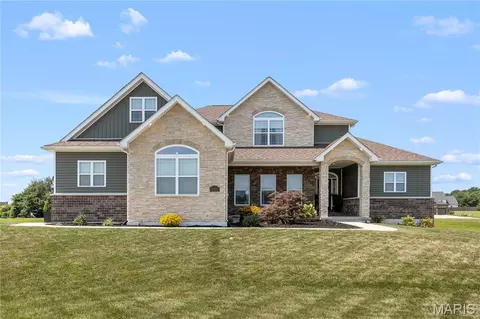 1527 Beveridge Ct, Edwardsville, IL 62025