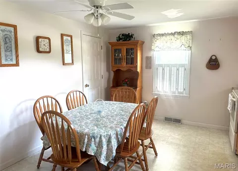 Dining - 1174 Bieker Rd, Washington, MO 63090 photo 1 of 1