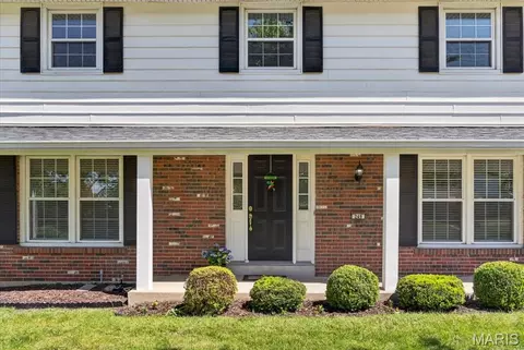 Exterior - 249 Aspen Trail Dr, Ballwin, MO 63011 photo 2 of 7