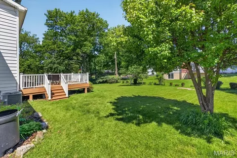 Exterior - 249 Aspen Trail Dr, Ballwin, MO 63011 photo 3 of 7