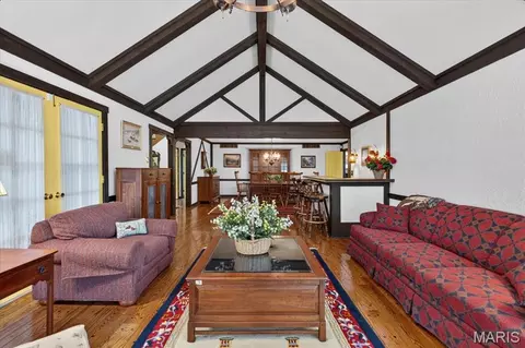 Living - 4622 Vixen Cir, Wildwood, MO 63069 photo 2 of 2