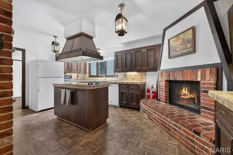 Kitchen - 4622 Vixen Cir, Wildwood, MO 63069 photo 1 of 3