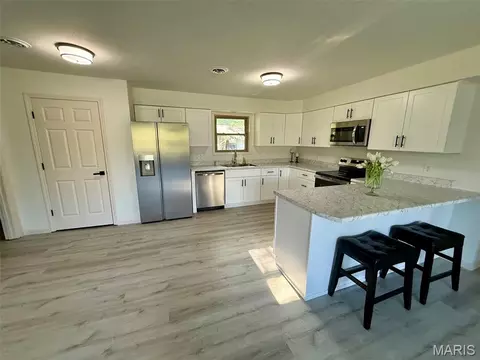 Kitchen - 20 Edith Dr, Bourbon, MO 65441 photo 1 of 1