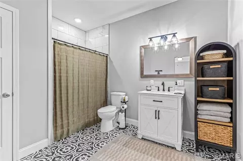 Bath - 10179 Vine Rd, Cadet, MO 63630 photo 1 of 6
