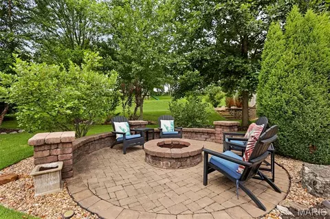 Exterior - 2334 Silver Crest Ct, Washington, MO 63090 photo 6 of 8