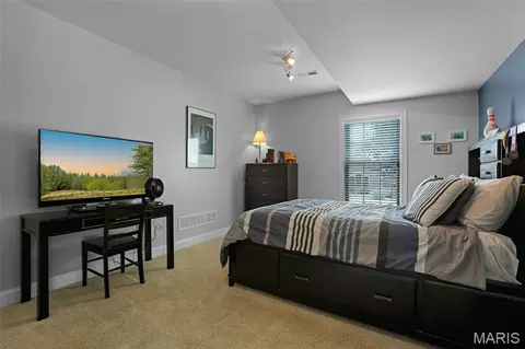Bedroom - 2334 Silver Crest Ct, Washington, MO 63090 photo 6 of 7