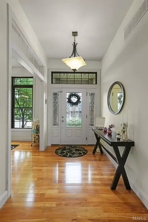 Entry Way - 2334 Silver Crest Ct, Washington, MO 63090 photo 1 of 1