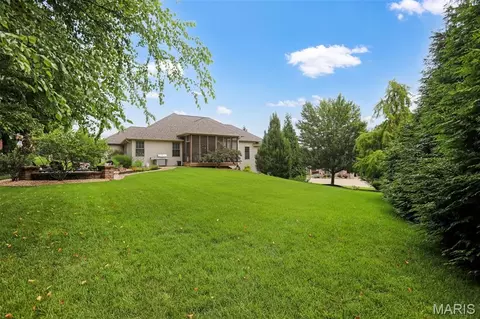 Exterior - 2334 Silver Crest Ct, Washington, MO 63090 photo 8 of 8