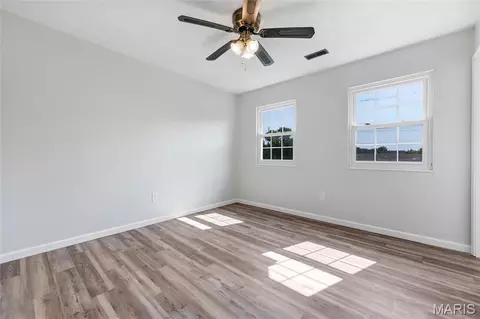 Bedroom - 1503 Progress Ln, Belleville, IL 62221 photo 1 of 4