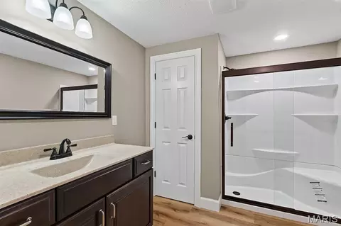 Bath - 12311 Williams Pl, Rolla, MO 65401 photo 1 of 8