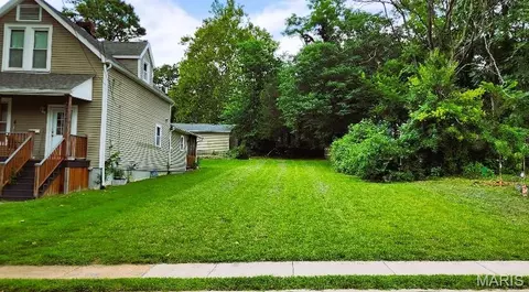 7215 Bruno Ave, Saint Louis, MO 63143