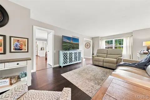 Other - 330 Algonquin Dr, Ballwin, MO 63011 photo 3 of 10