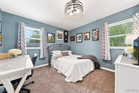 Bedroom - 330 Algonquin Dr, Ballwin, MO 63011 photo 3 of 3
