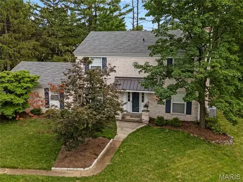 Exterior - 954 Chartrand Dr, Ballwin, MO 63011 photo 5 of 7