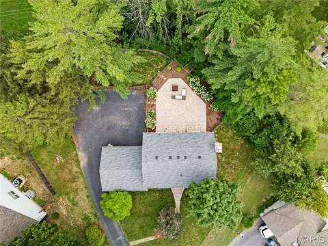 Exterior - 954 Chartrand Dr, Ballwin, MO 63011 photo 6 of 7