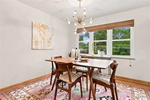 Dining - 21 Elannchester Dr, Manchester, MO 63011 photo 2 of 4