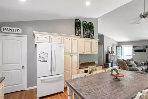 Kitchen - 251 Farris Rd, Bourbon, MO 65441 photo 5 of 5