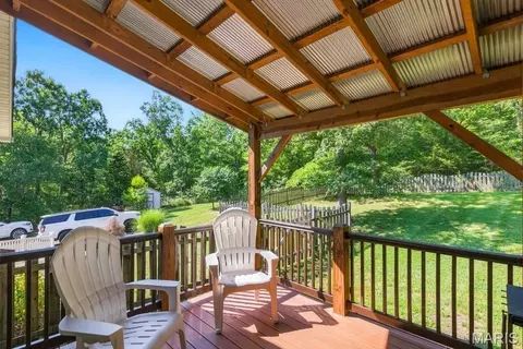 Exterior - 251 Farris Rd, Bourbon, MO 65441 photo 4 of 4