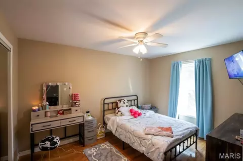 Bedroom - 251 Farris Rd, Bourbon, MO 65441 photo 4 of 7