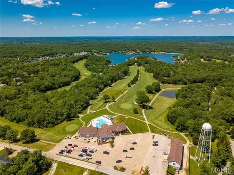 9979 Lincoln Dr, Unincorporated, MO 63050