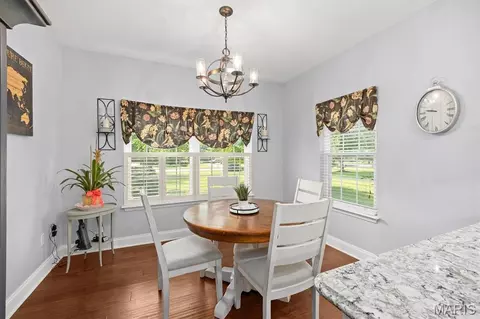 Dining - 609 E Waters Edge Dr, Shiloh, IL 62221 photo 3 of 5