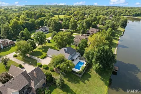 View/Area - 609 E Waters Edge Dr, Shiloh, IL 62221 photo 6 of 11