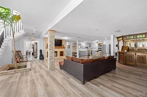 Other - 609 E Waters Edge Dr, Shiloh, IL 62221 photo 9 of 20