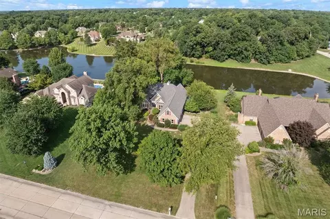 View/Area - 609 E Waters Edge Dr, Shiloh, IL 62221 photo 3 of 11