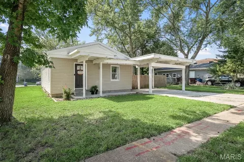 Other - 30 Cedar Dr, Pacific, MO 63069 photo 2 of 7