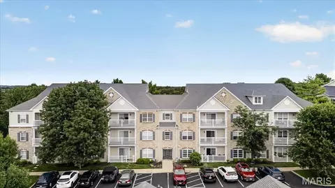 5 Monarch Trace Ct #108, Chesterfield, MO 63017