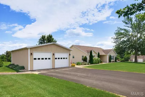 Exterior - 136 Raspberry Ln, Jackson, MO 63755 photo 5 of 21
