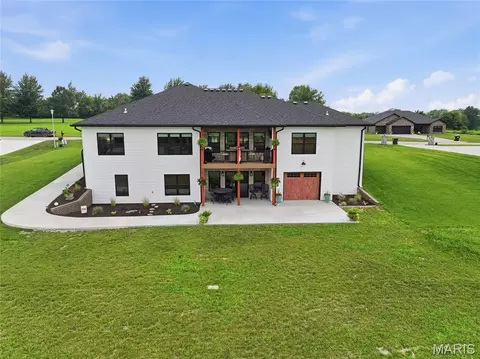 Exterior - 13819 Redfield Dr, Eugene, MO 65032 photo 2 of 5