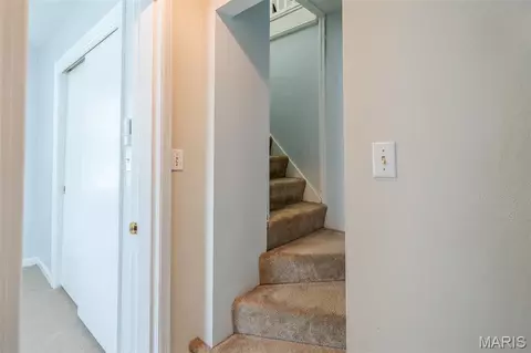 Entry Way - 524 E 7th St, Washington, MO 63090 photo 2 of 3
