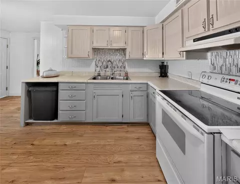 Kitchen - 308 Thost St, Fredericktown, MO 63645 photo 2 of 2
