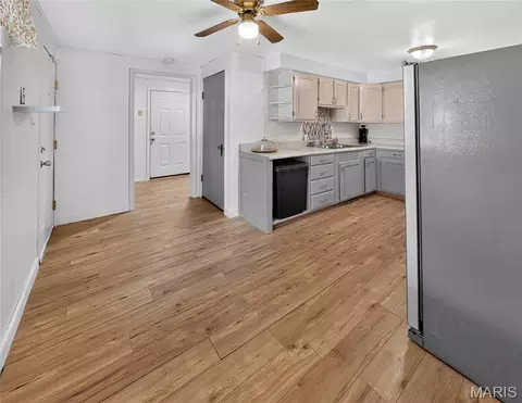 Entry Way - 308 Thost St, Fredericktown, MO 63645 photo 3 of 4