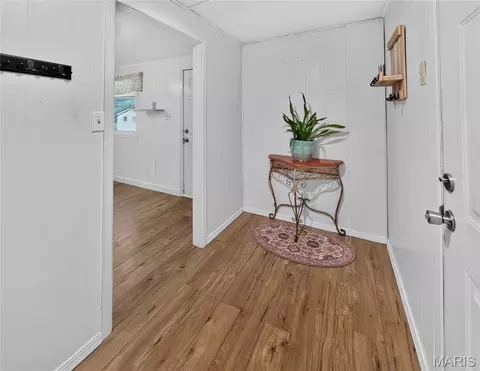 Entry Way - 308 Thost St, Fredericktown, MO 63645 photo 2 of 4