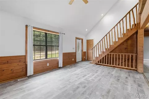 Living - 3001 Rustic Wood Trl, Barnhart, MO 63012 photo 2 of 3