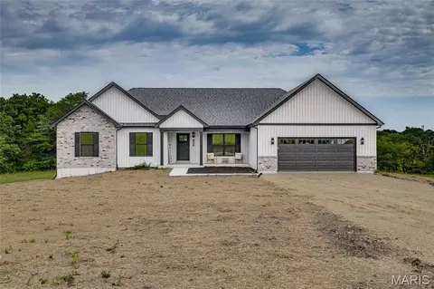 4313 Whispering Woods Rd, Farmington, MO 63640